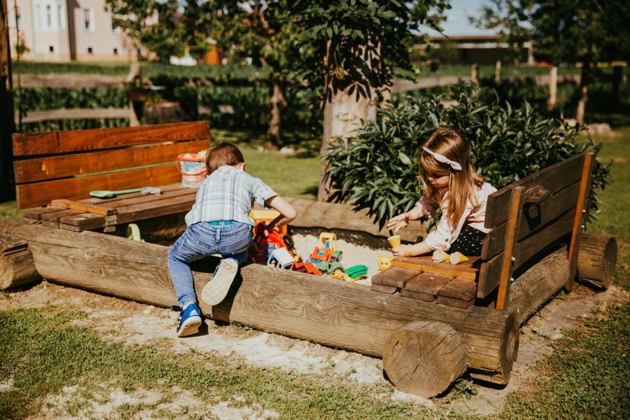 Hotel Treehouse Drevesna Hiska Strkovo Gnezdo Ranc Jures Ljutomer Exteriér fotografie